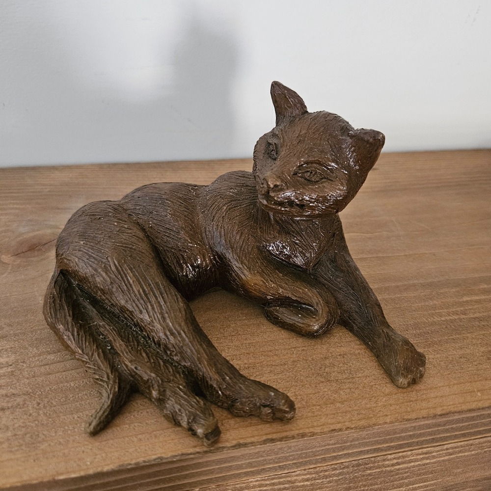 Vintage Woodstock Creations Reclining Cat Figurine Brown Woodโ Composite Rustic